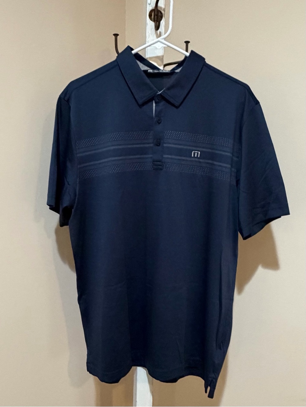 NEW WITH TAGS MENS TRAVIS MATTHEW POLO GOLF SHORT NAVY BLUE SIZE EXTRA LARGE